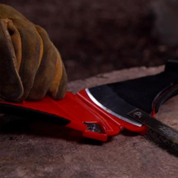 Zippo Axesaw - Half Axe, Half Saw - Image 4